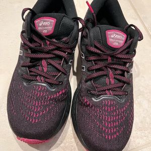 ASICS Gel Kayano 28 Size 9 Black/Pink Rave